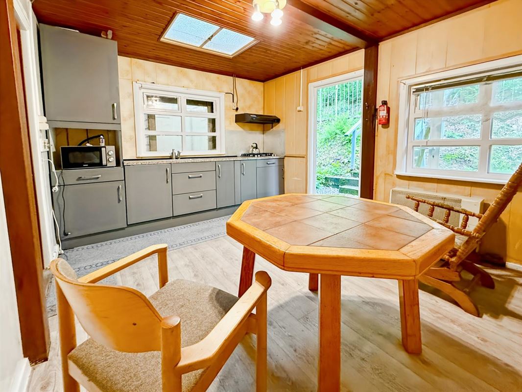 Chalet met 2 slaapkamers aan de oevers van de Ourthe in Nisramont