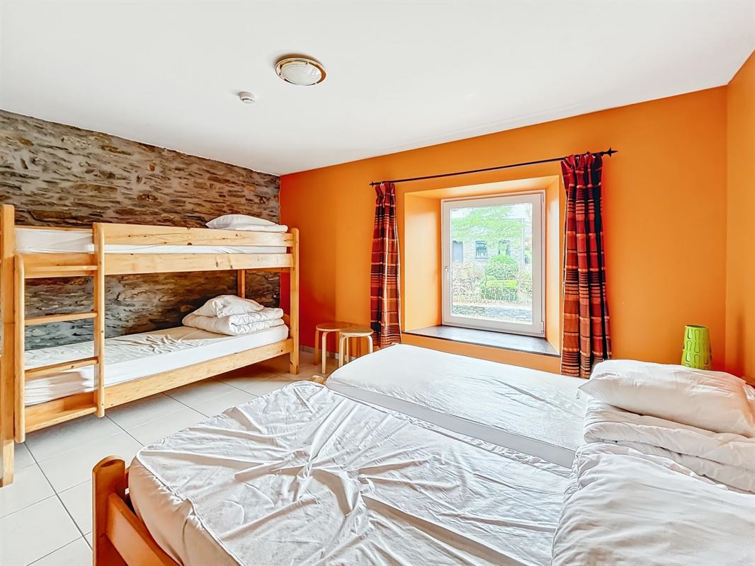 4 gîtes met vergunning en een appartement met 1 slaapkamer in Alhoumont