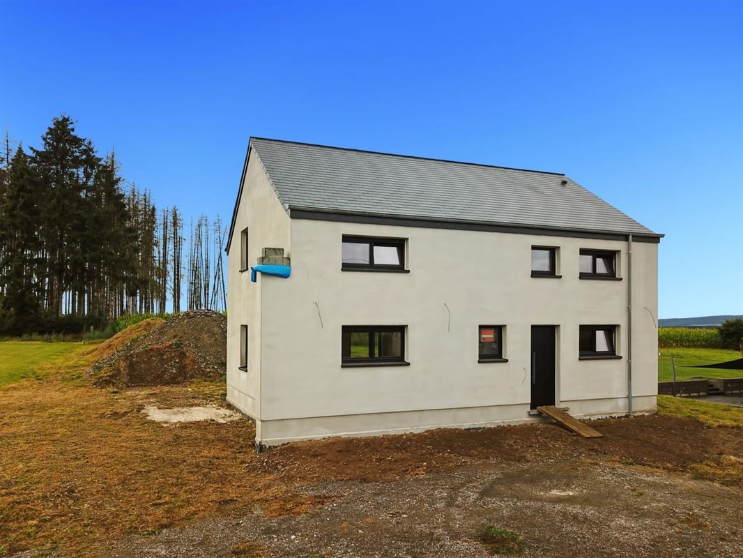 Gesloten ruwbouw in Bonnerue (Houffalize). Verkocht onder het btw-regime van 21%.