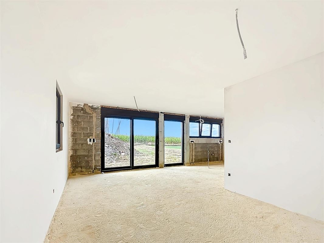 Gesloten ruwbouw in Bonnerue (Houffalize). Verkocht onder het btw-regime van 21%.