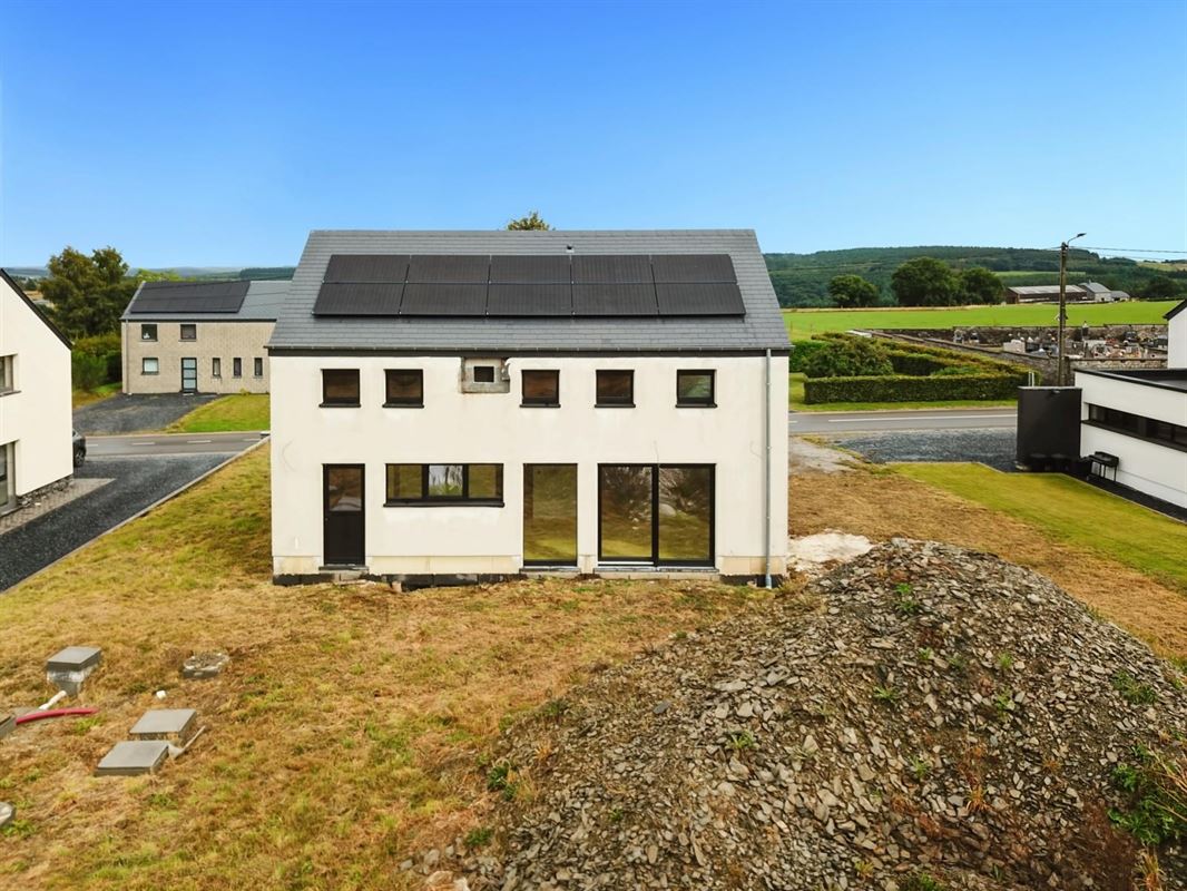 Gesloten ruwbouw in Bonnerue (Houffalize). Verkocht onder het btw-regime van 21%.