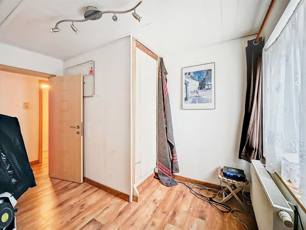 Dorpshuis met tuin en twee onafhankelijke woningen te Champlon