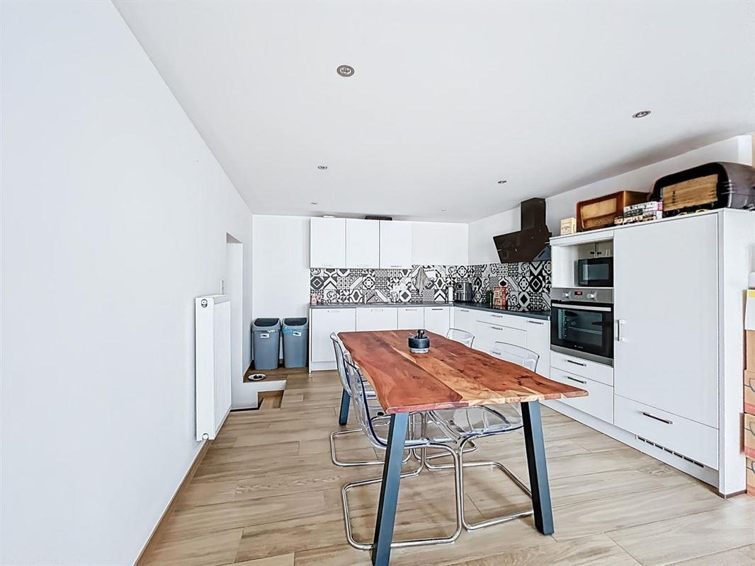 2 slaapkamer huis te Ny