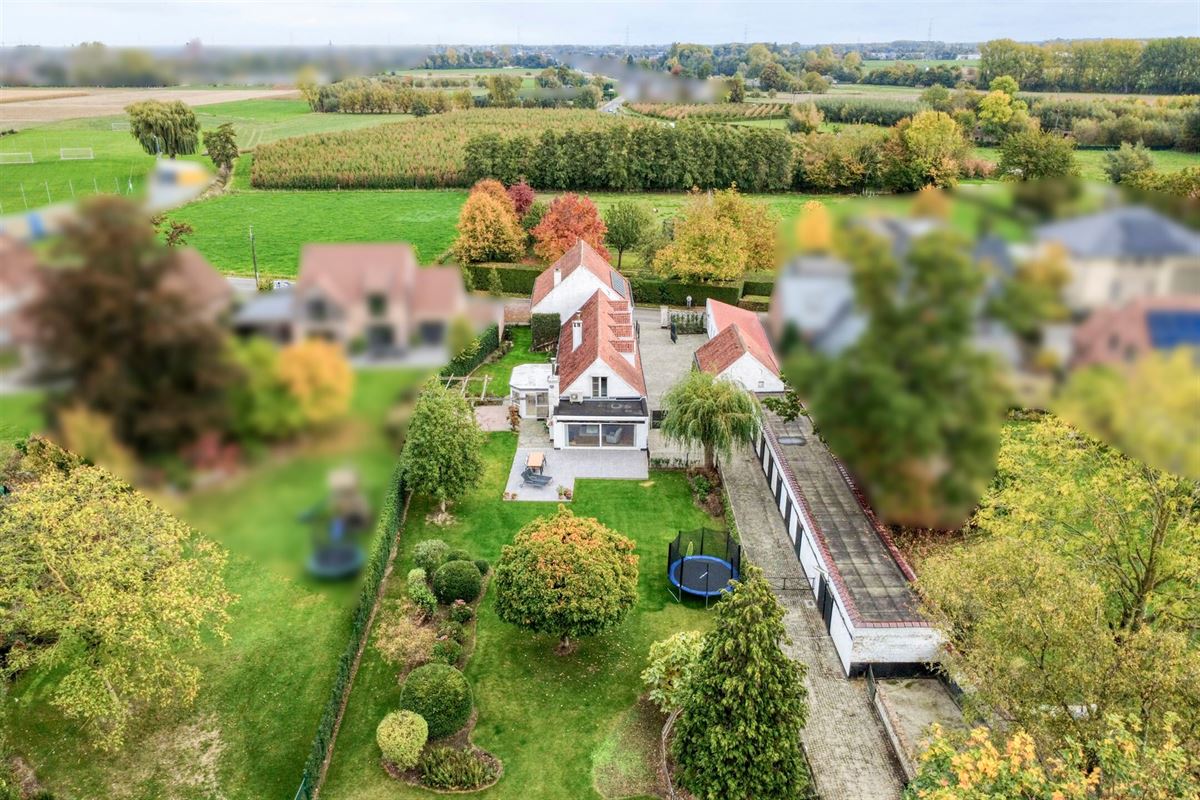 Karaktervolle Hoeve met 5 Slaapkamers in Merchtem