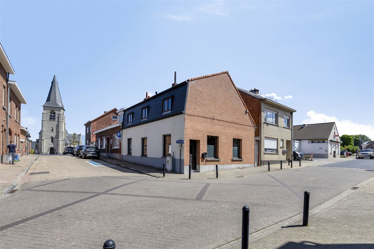 Karaktervolle Woning in het Centrum van Brussegem!