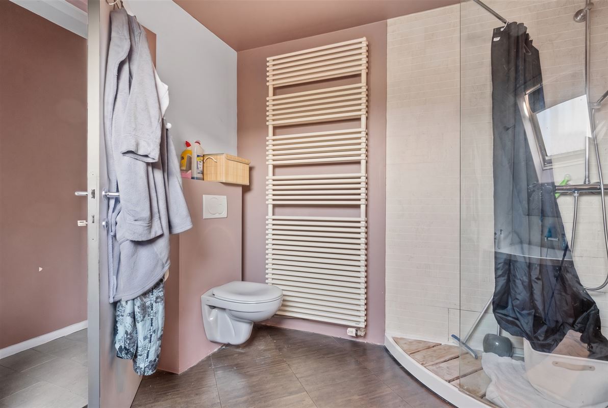 Charmante maison mitoyenne avec 4 chambres et jardin
