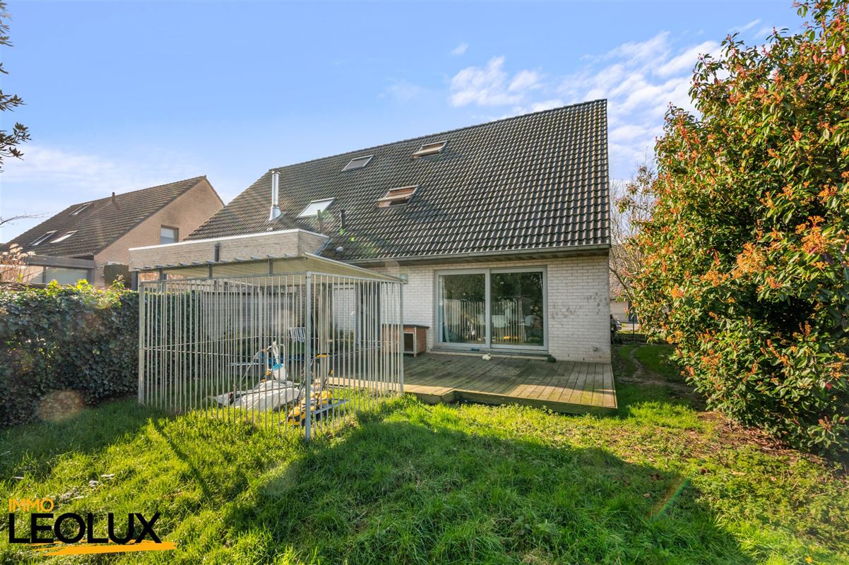 Charmante maison mitoyenne avec 4 chambres et jardin