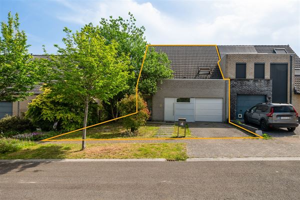 Charmante maison mitoyenne avec 4 chambres et jardin