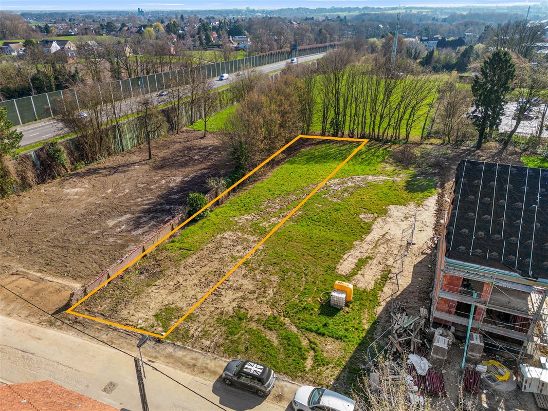 Perceel voor halfopen bebouwing in doodlopende straat