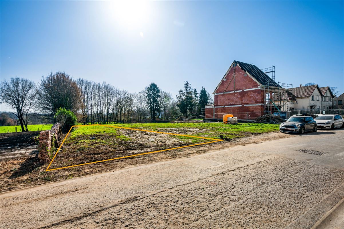 Perceel voor halfopen bebouwing in doodlopende straat