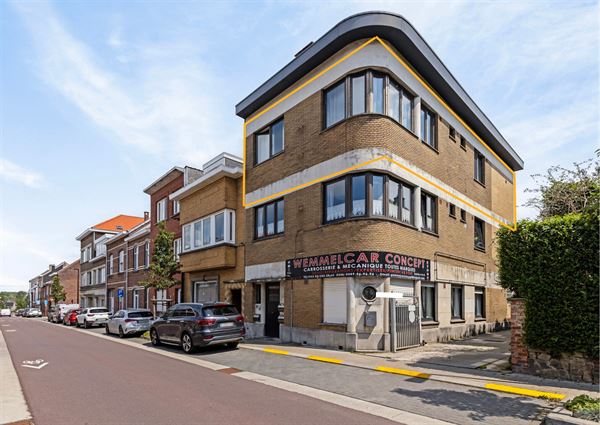 Te renoveren appartement in Wemmel