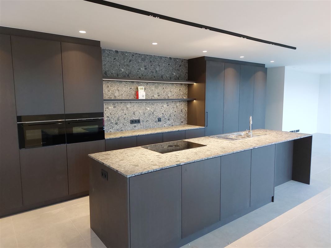 Exclusief penthouse met verwarmd overdekt terras