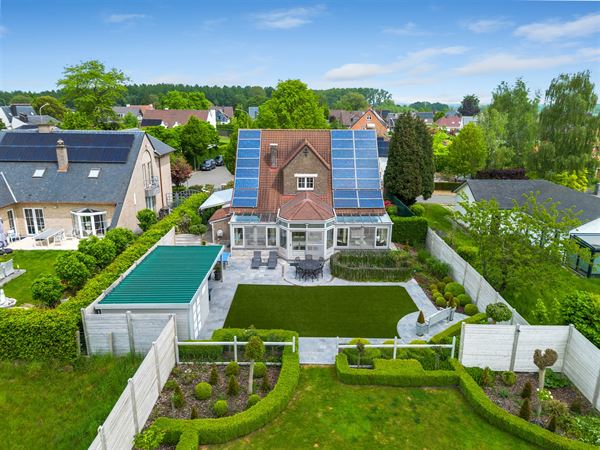 Villa in de meest residentiële wijk van Liedekerke