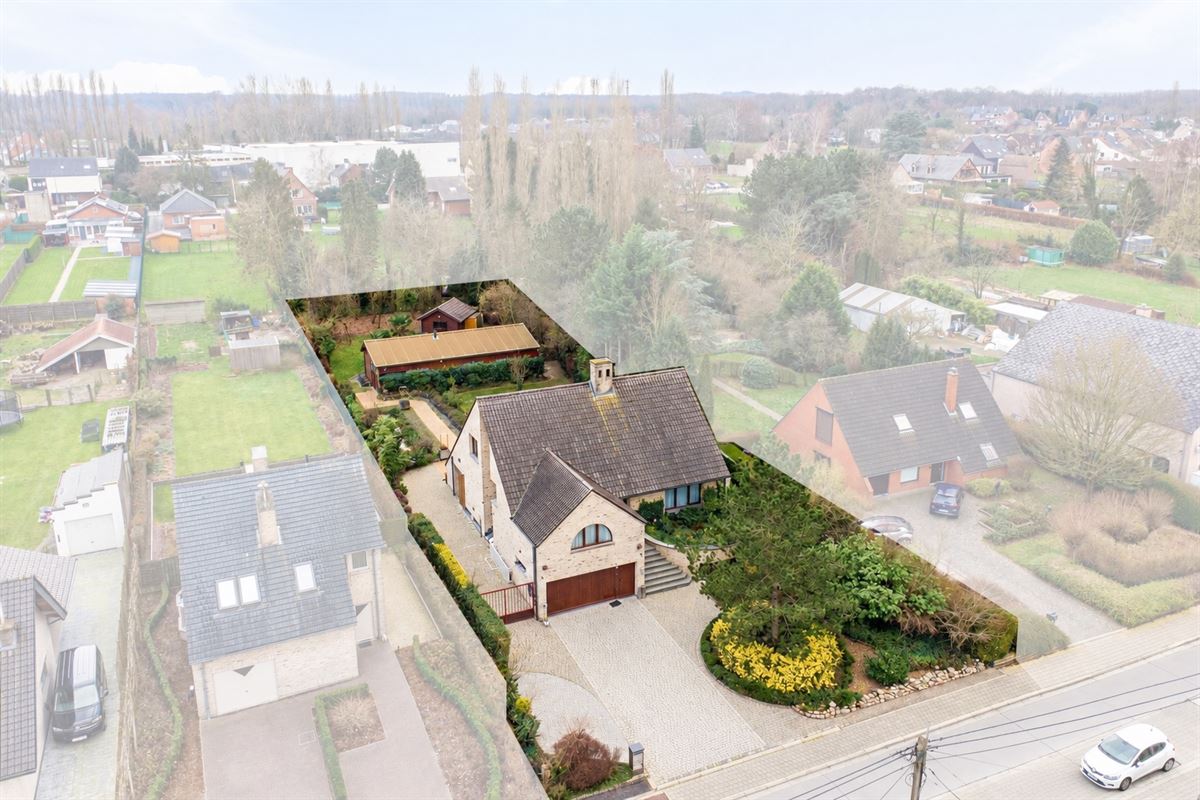 Villa spacieuse avec remise