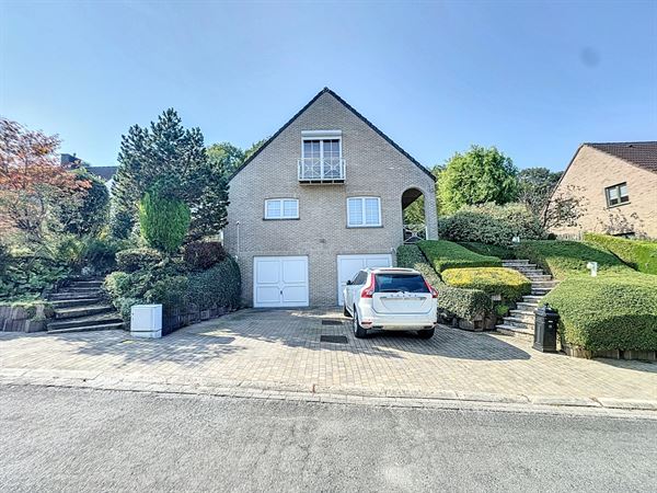 Large, bright villa in the Val Villers district