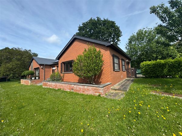 Corroy-Le-Grand: maison plein-pied, 3 ch