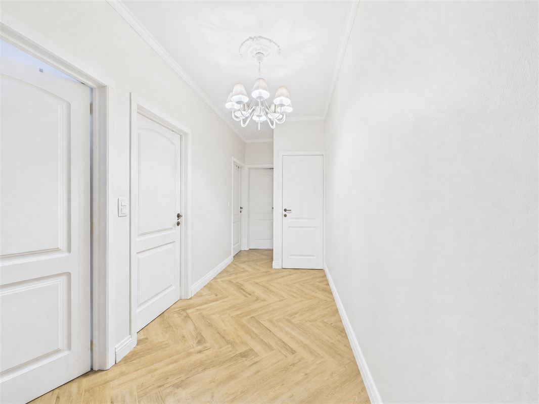 Stunning 3-bedroom duplex + parking