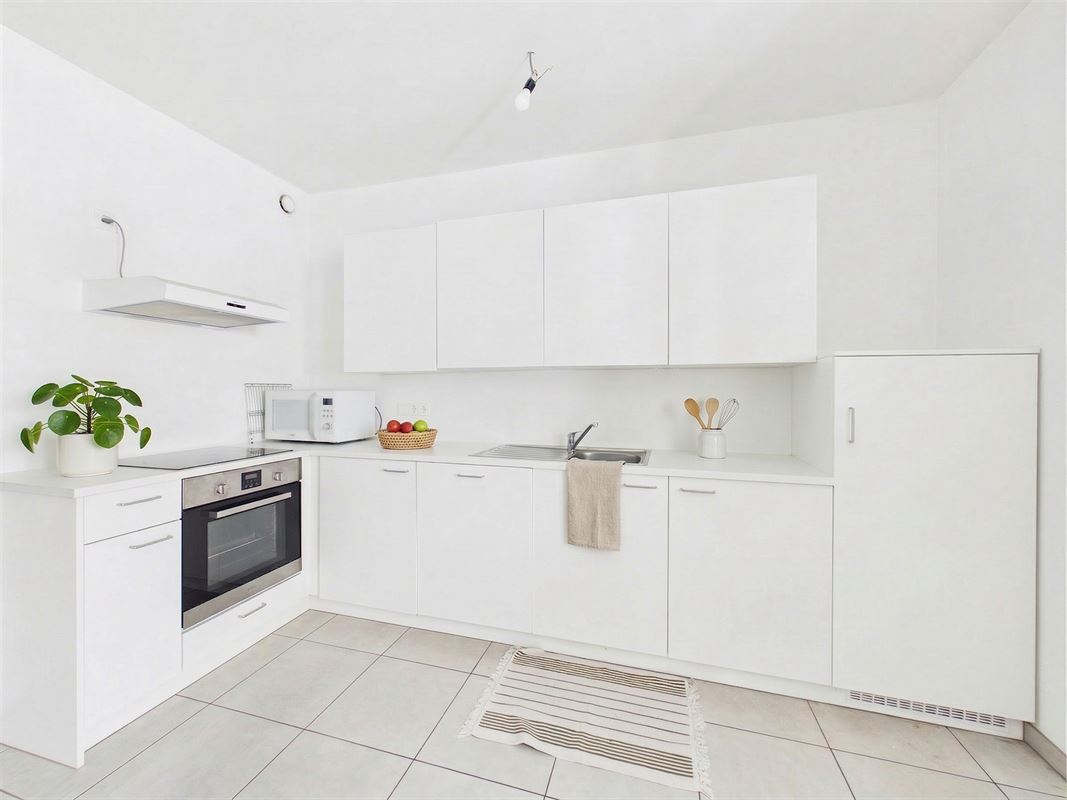 Mooi appartement uit 2020 met terrassen en tuin