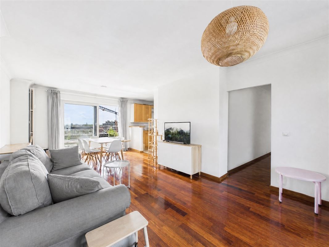 Superbe duplex penthouse: 2 terrasses et 2 caves