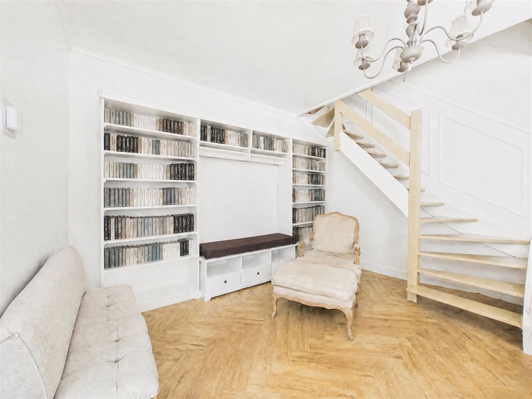 Stunning 3-bedroom duplex + parking