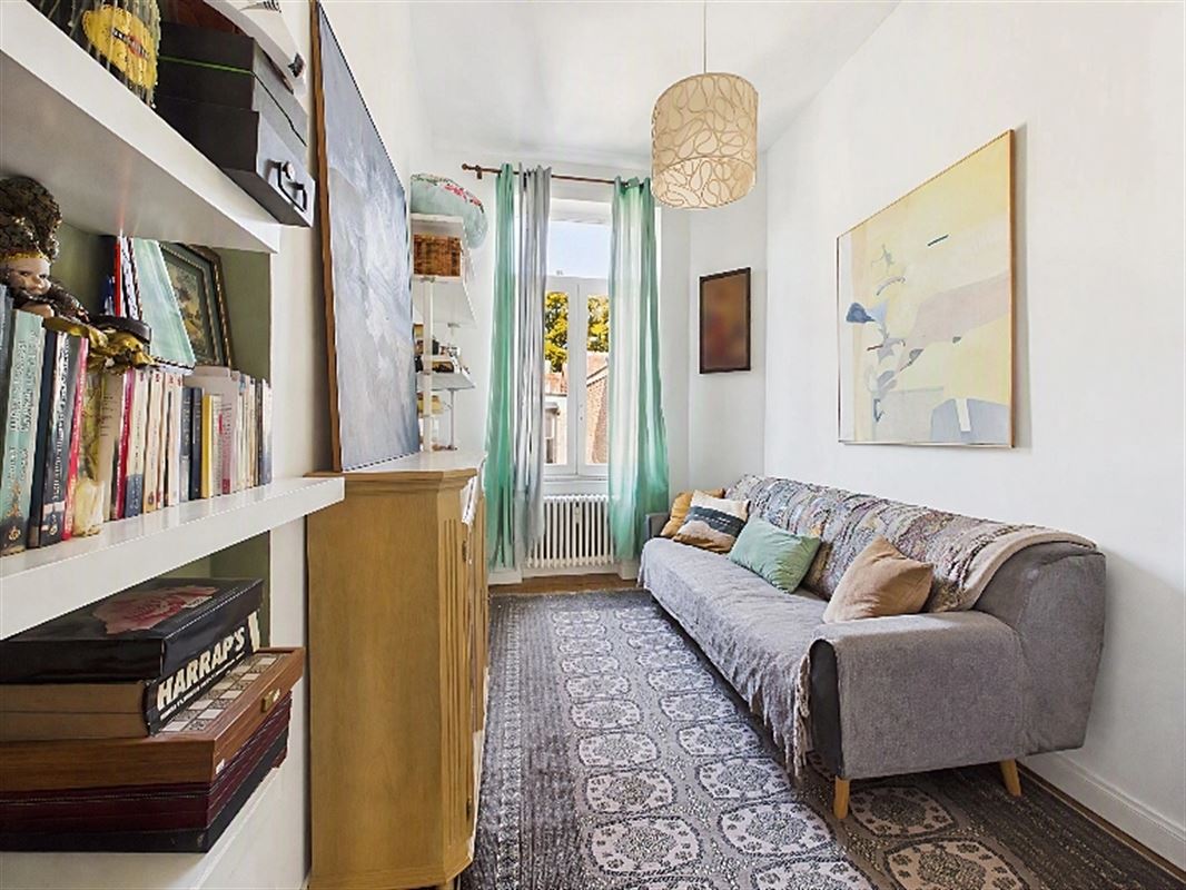 Charming 2- to 3-bedroom apartment
