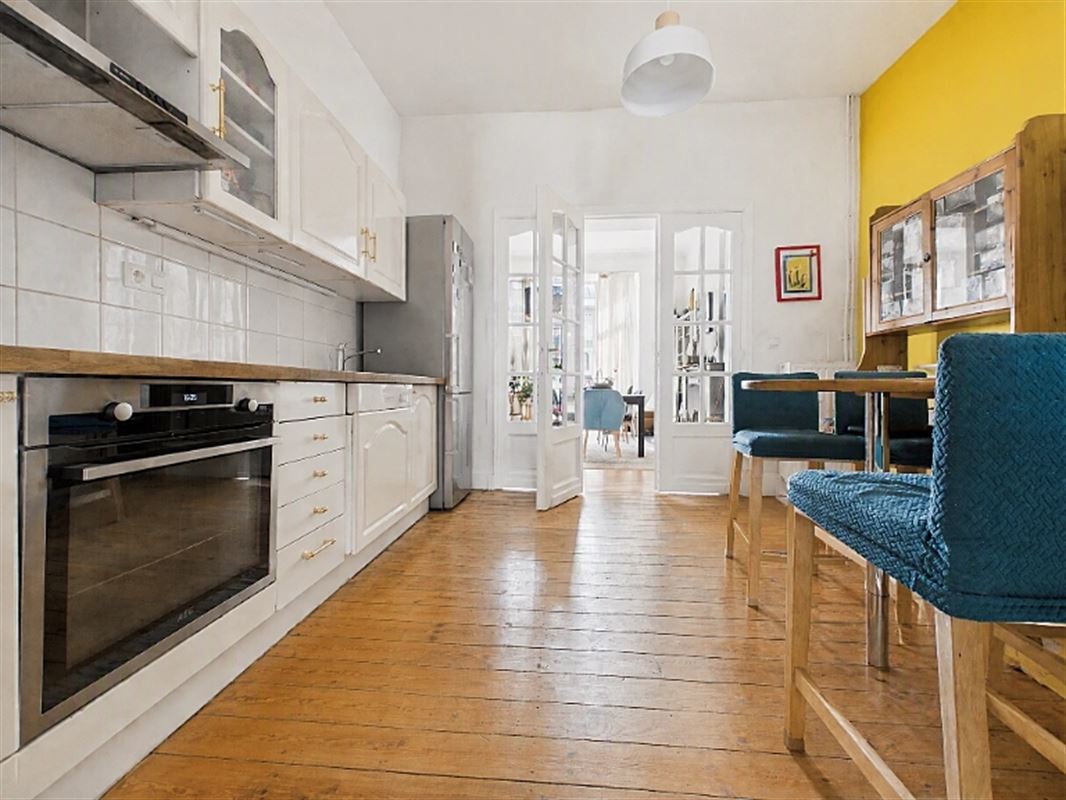 Charming 2- to 3-bedroom apartment