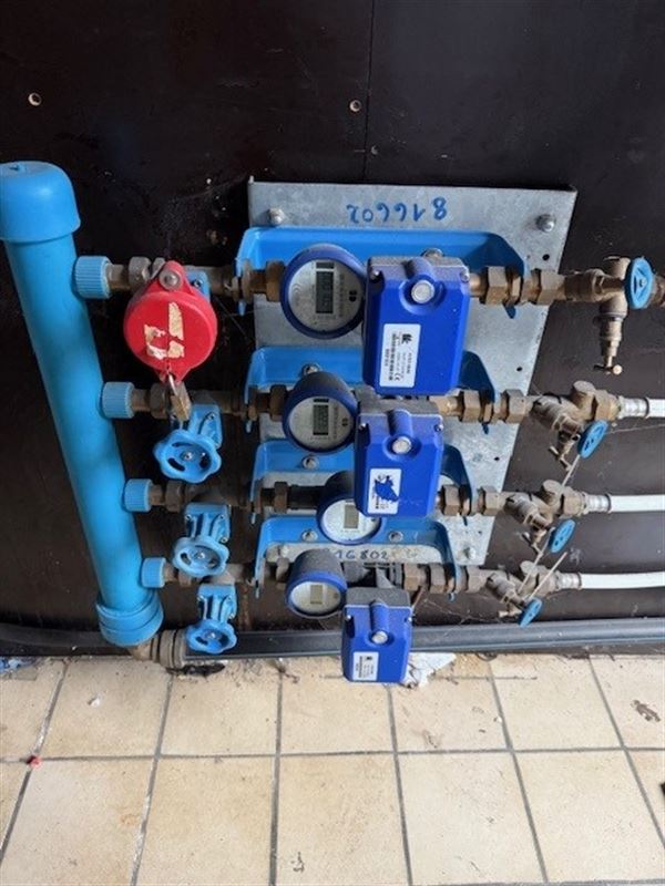 Te renoveren opbrengsteigendom 5 appartementen + handelsruimte