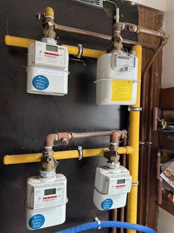 Te renoveren opbrengsteigendom 5 appartementen + handelsruimte