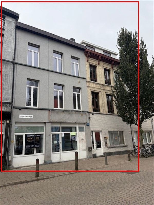 Te renoveren opbrengsteigendom 5 appartementen + handelsruimte