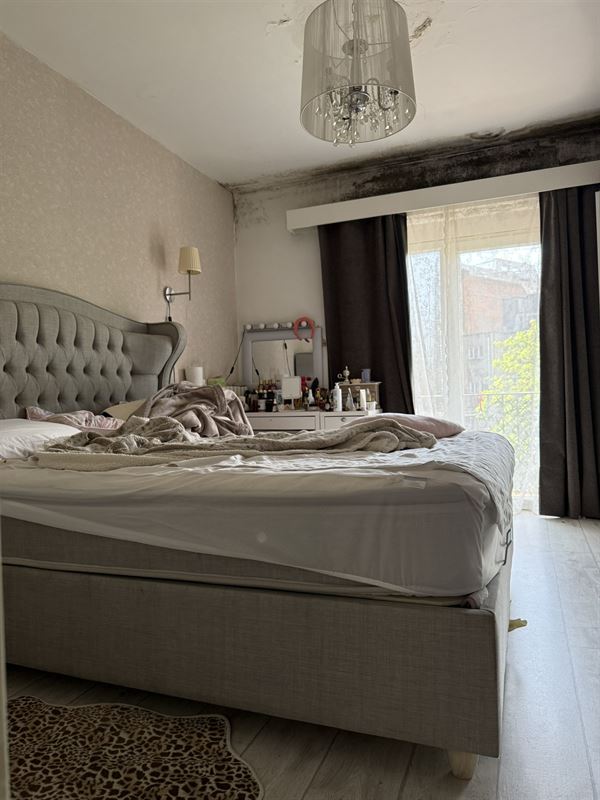 100% verhuurd opbrengsteigendom met 7 appartementen en +40 autostaanplaatsen