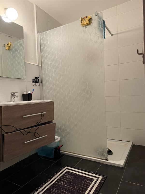 100% verhuurd opbrengsteigendom met 7 appartementen en +40 autostaanplaatsen