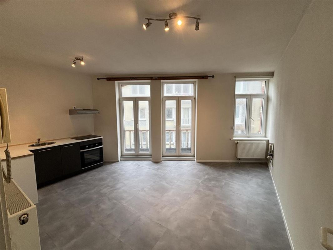 Zeer interessant opbrengsteigendom op 100 m van de zeedijk