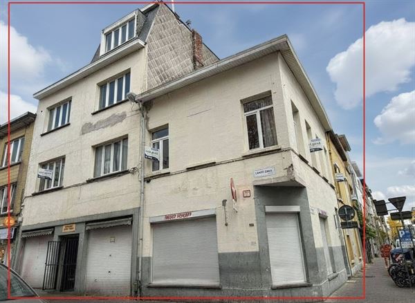 Hoekproject met 4 gekoppelde eigendommen – ideaal voor herontwikkeling