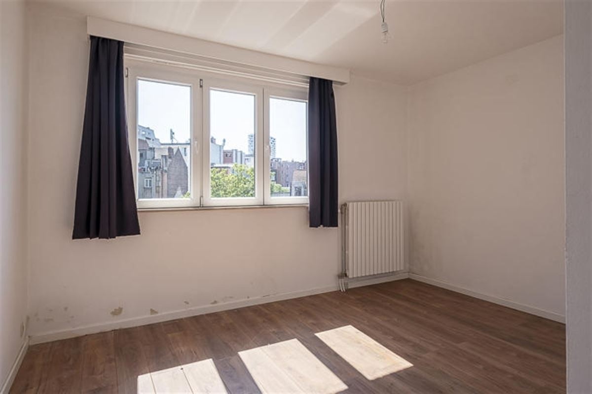 100% verhuurd opbrengsteigendom met 7 appartementen en +40 autostaanplaatsen