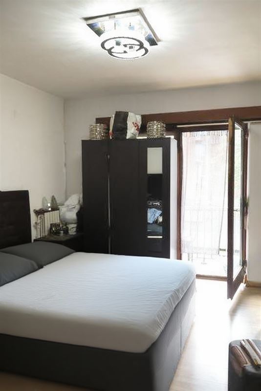 100% verhuurd opbrengsteigendom met 7 appartementen en +40 autostaanplaatsen