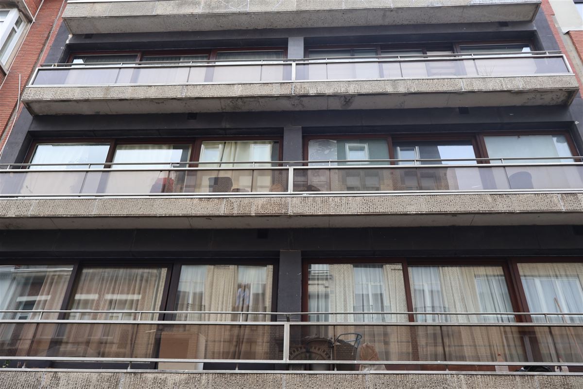 100% verhuurd opbrengsteigendom met 7 appartementen en +40 autostaanplaatsen