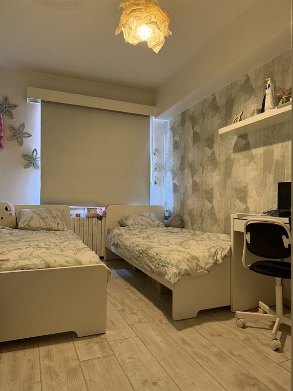 100% verhuurd opbrengsteigendom met 7 appartementen en +40 autostaanplaatsen