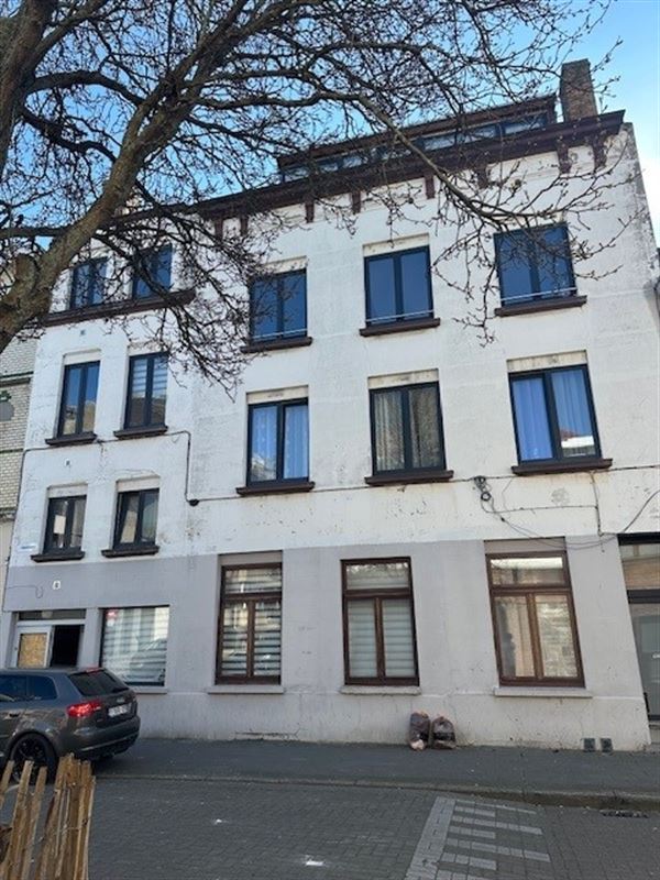 Appartementsgebouw met 10 vergunde entiteiten!