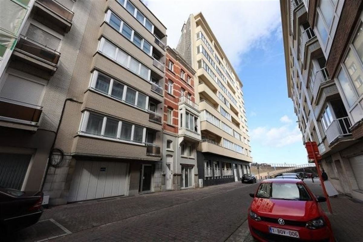 Zeer interessant opbrengsteigendom op 100 m van de zeedijk