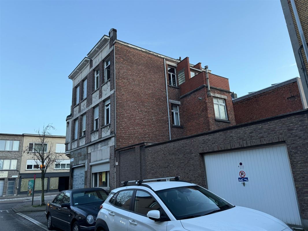 Vergund projectgebouw voor 6 appartementen + handel