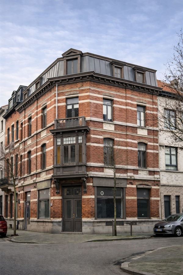 Te renoveren en te vergunnen opbrengsteigendom
