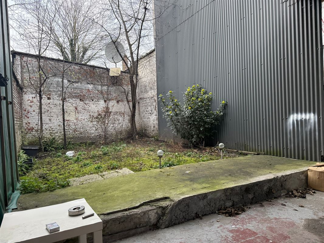 Opbrengsteigendom geacht vergund appartement + triplex
