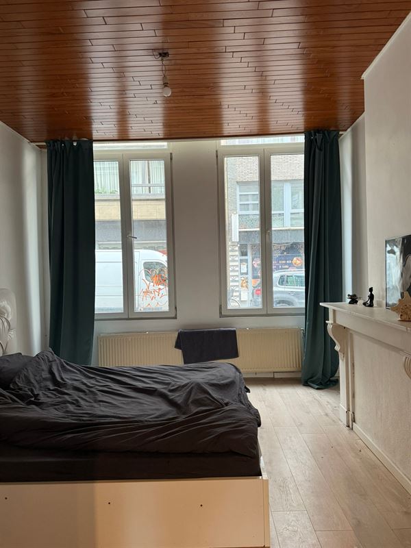 Opbrengsteigendom geacht vergund appartement + triplex