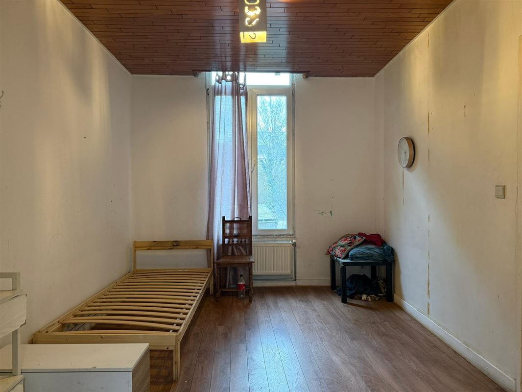 Opbrengsteigendom geacht vergund appartement + triplex