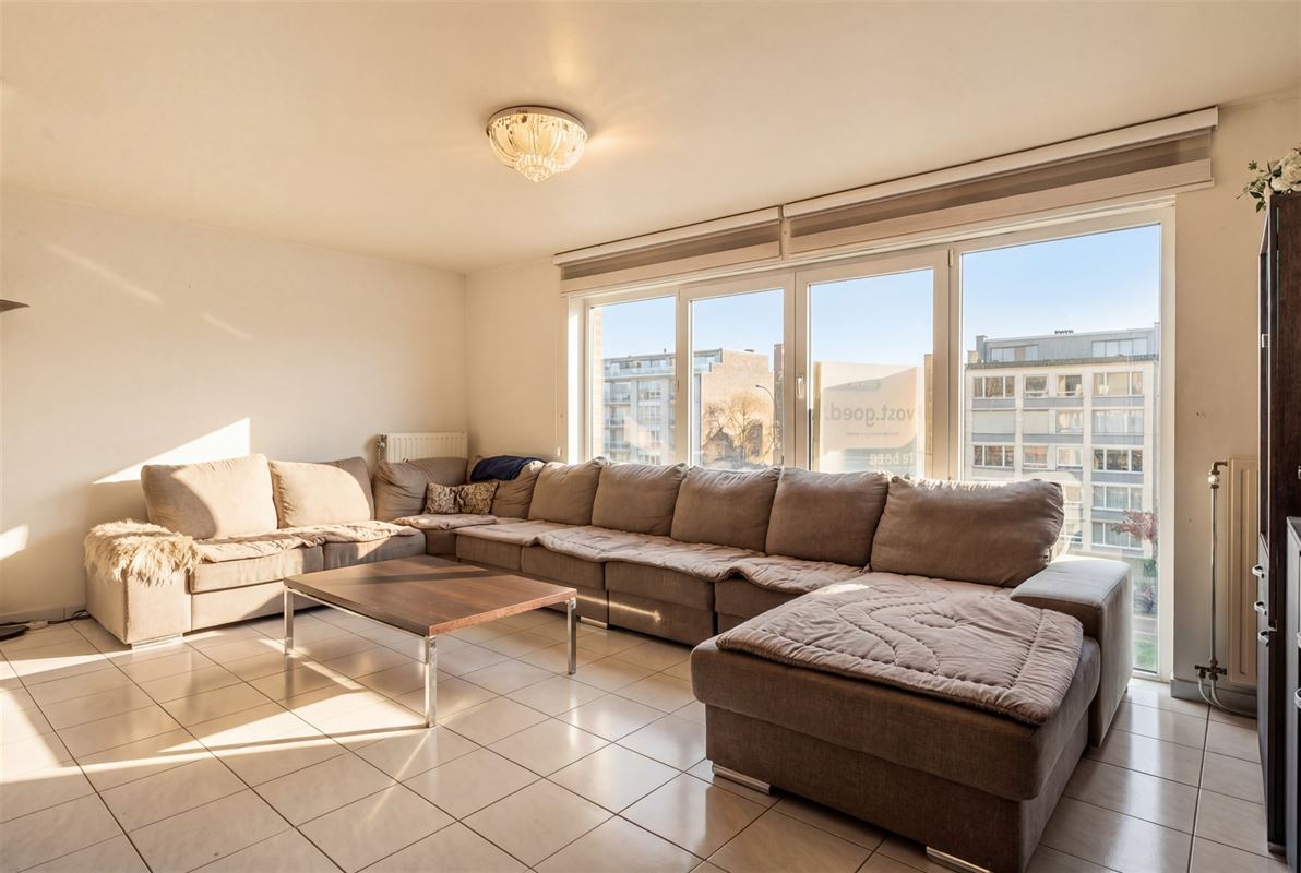 ruim 2-slaapkamerappartement met terras in Deurne
