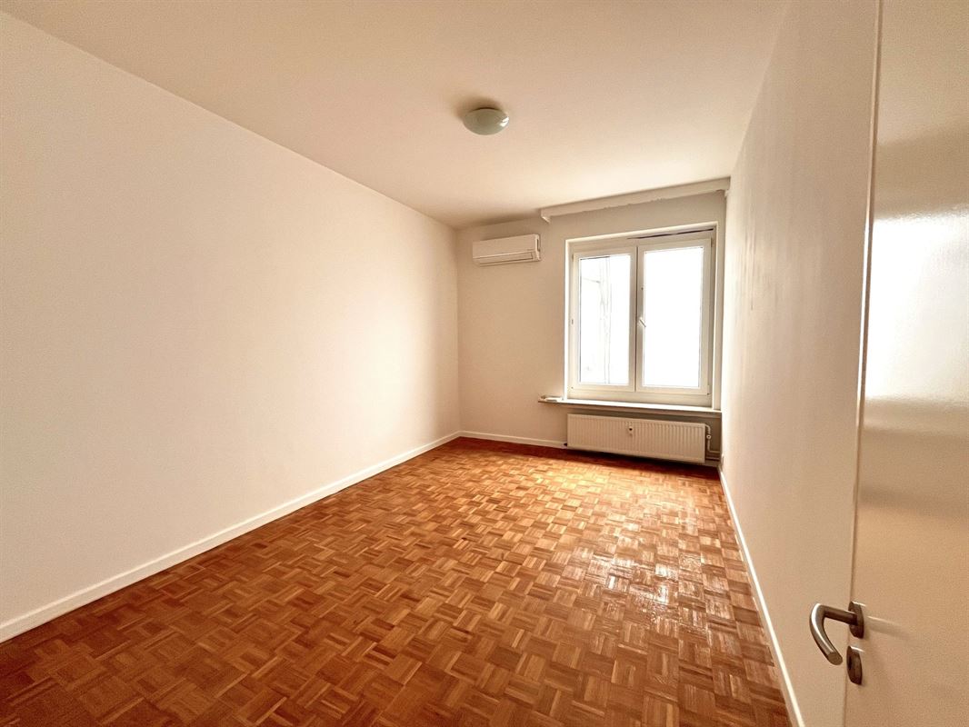 Recent gerenoveerd 4SLPK appartement met terras