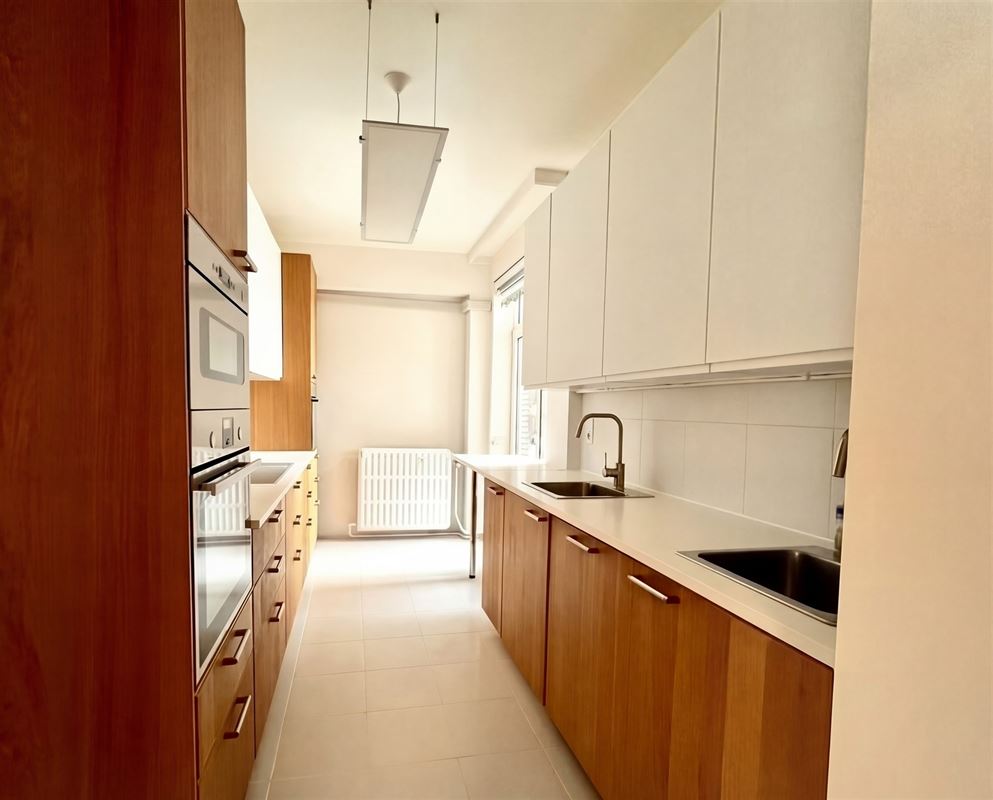 Recent gerenoveerd 4SLPK appartement met terras