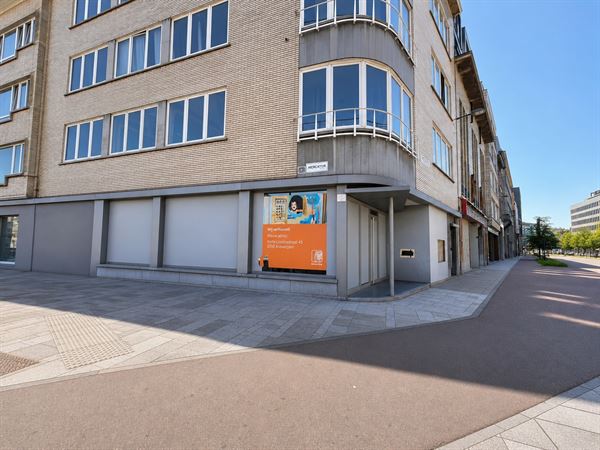 Kantoorruimte van ca. 280 m² op uitstekende zichtlocatie