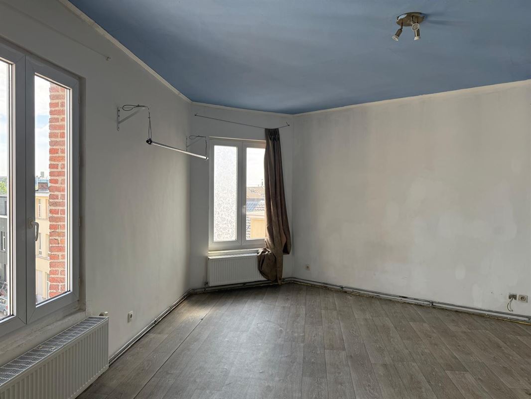 Op te frissen opbrengsteigendom op interessante locatie!