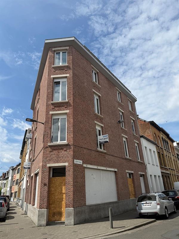 Op te frissen opbrengsteigendom op interessante locatie!
